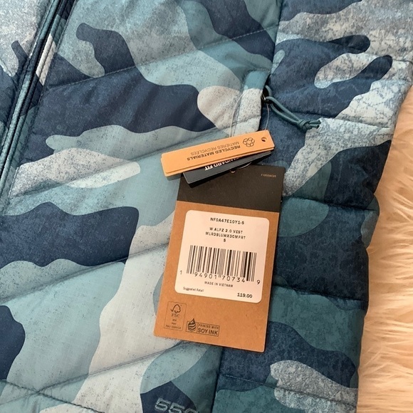 The North Face Vest With Blue Camouflage Design - Picture 4 of 6